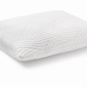 TEMPUR Comfort Schlafkissen_Soft_mit CoolTouch_left.jpg